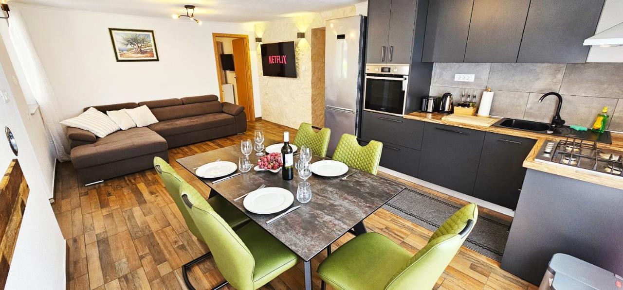 Modern 3Br Apartments In Zadar With Balcony Or Terrace, Free Parking & Ac Bagian luar foto