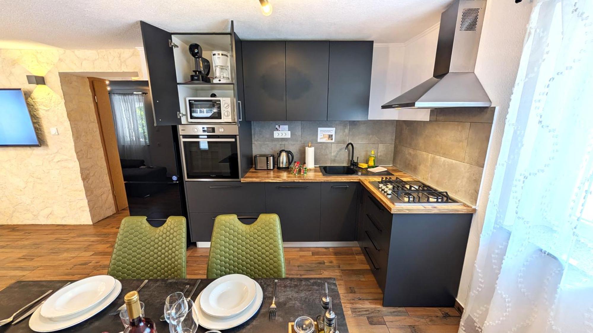 Modern 3Br Apartments In Zadar With Balcony Or Terrace, Free Parking & Ac Bagian luar foto